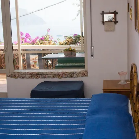 Bouganville & Sea * Amalfi